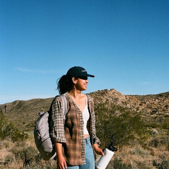 Meet your posher, Melanie! - Picture 4 of 7